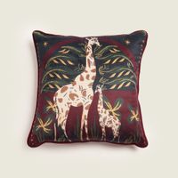Giraffe Love - Velvet Cushion