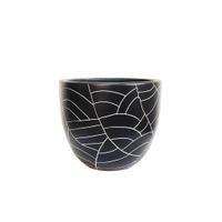 Black Leaf Plant Pot