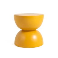 طاولة نوفا الجانبية من الألياف الزجاجية – قطعة ديكور منحوتة عصرية