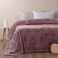 بطانية شتوية بنقشة مثلثات