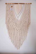 معلقة  ورقة الشجر