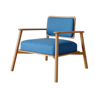 كرسي كارا نورديكا بذراعين - هيكل خشبي بتنجيد