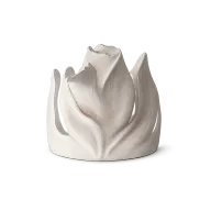 حامل شموع ملك – تصميم نحتي أنيق