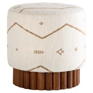 Naya Pouf
