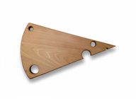 لوح تقطيع على شكل جبنة