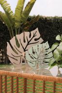 Carved Leaf Haven Set – Nature-Inspired Wooden Decor