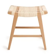 كرسي BP034 بأرجل مائلة من خشب الزان ومقعد منسوج