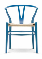 كرسي ويشبون ازرق بهيكل خشبي صلب