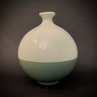 Round Medium Teal Bottom Vase