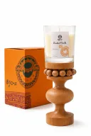 شمعة معطرة طبيعية فى وعاء زجاجي