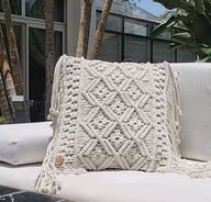 خدادية مكرمية مربعة كبيرة