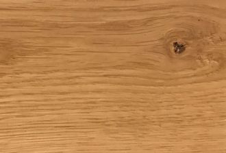 خشب اليوغوسلافي الفاتح