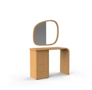 تسريحة سكاي مع مرآة