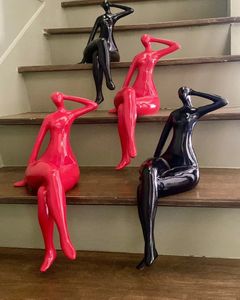 Lawahez - The Sitting Girl Sculpture