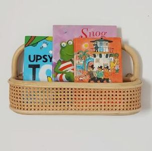 رف كلاين بحواف مرتفعة مصمم لحرجة الأطفال