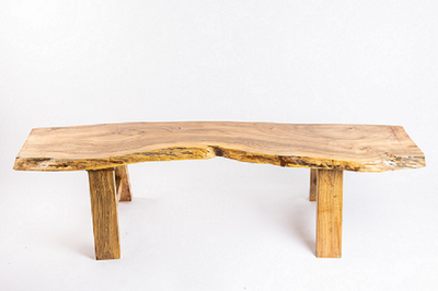 مقعد كاي من خشب الأكاسيا الطبيعي بحواف غير منتظمة