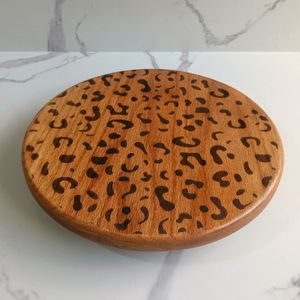 حامل الكيك نقشة النمر
