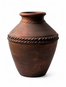 Bronza Vase