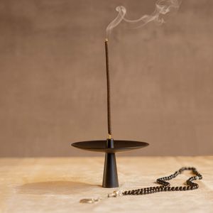 طبق بخور أسود
