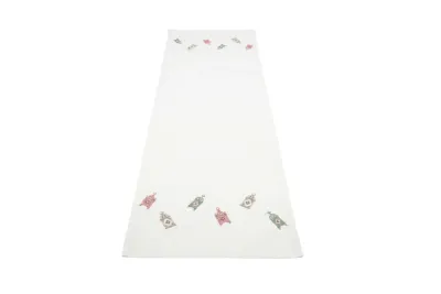 مفرش طاولة فوانيس باستيل