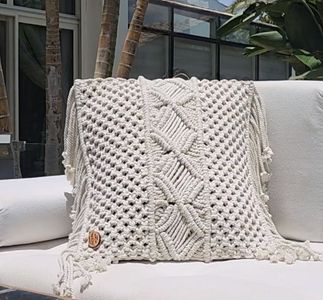 Basic & Square Cushion