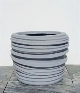 Ridges Plant Pot.