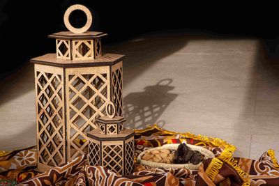 الفانوس السداسي – كبير