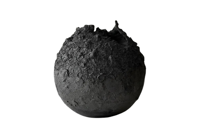 Molly Vase – Handmade Black Pottery