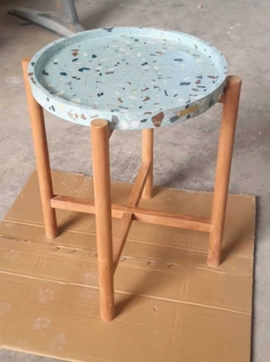 طاولة أنوك جانبية من التيرازو