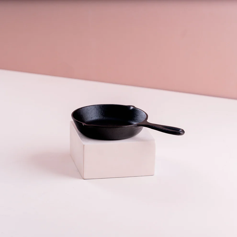 Cast-Iron-Pan 1