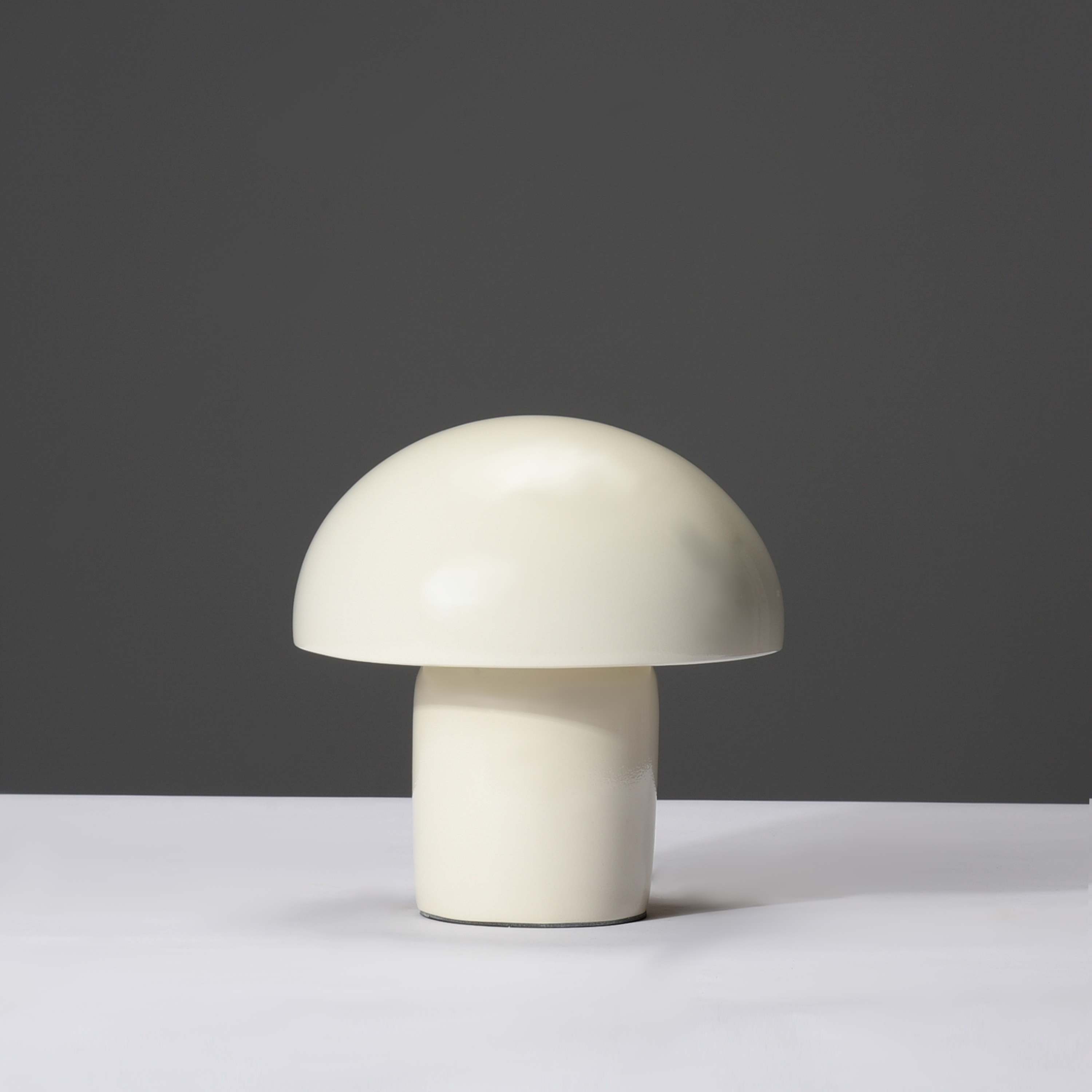 مصباح جانبي ترافل