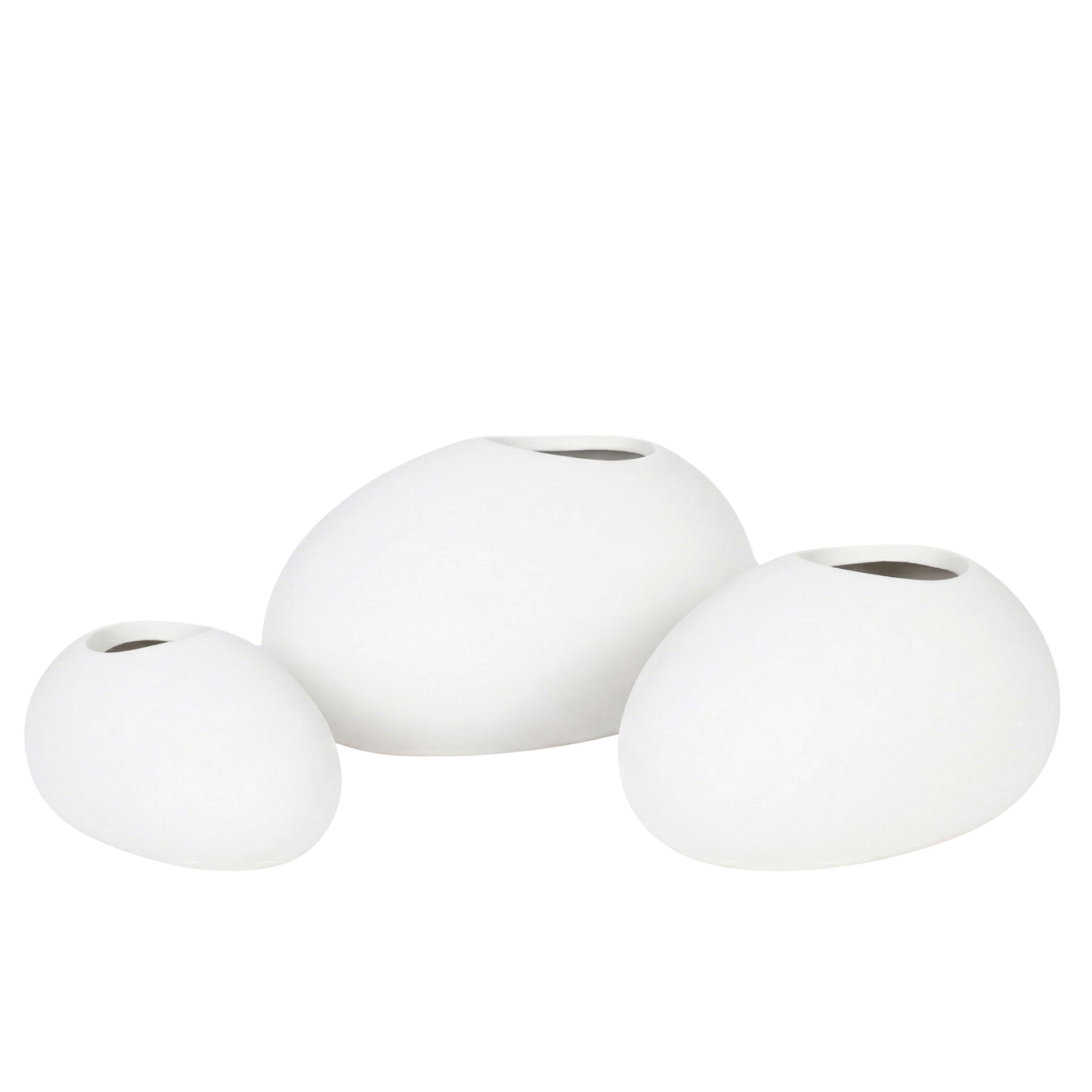 Avero Fiberglass Planter Set