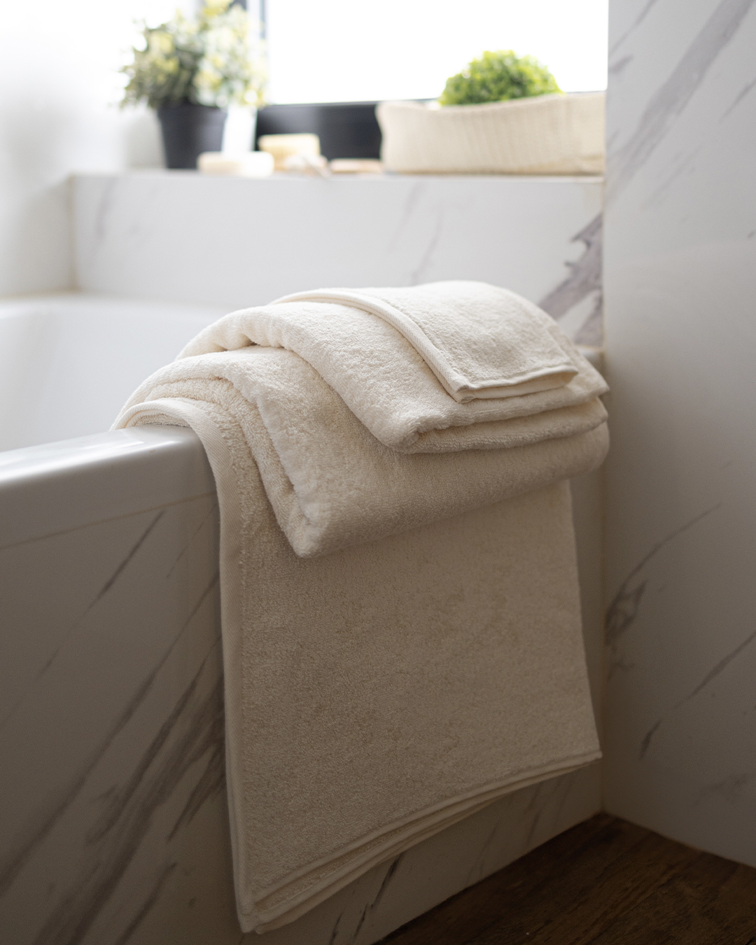 Plain Hand Towels 500GSM