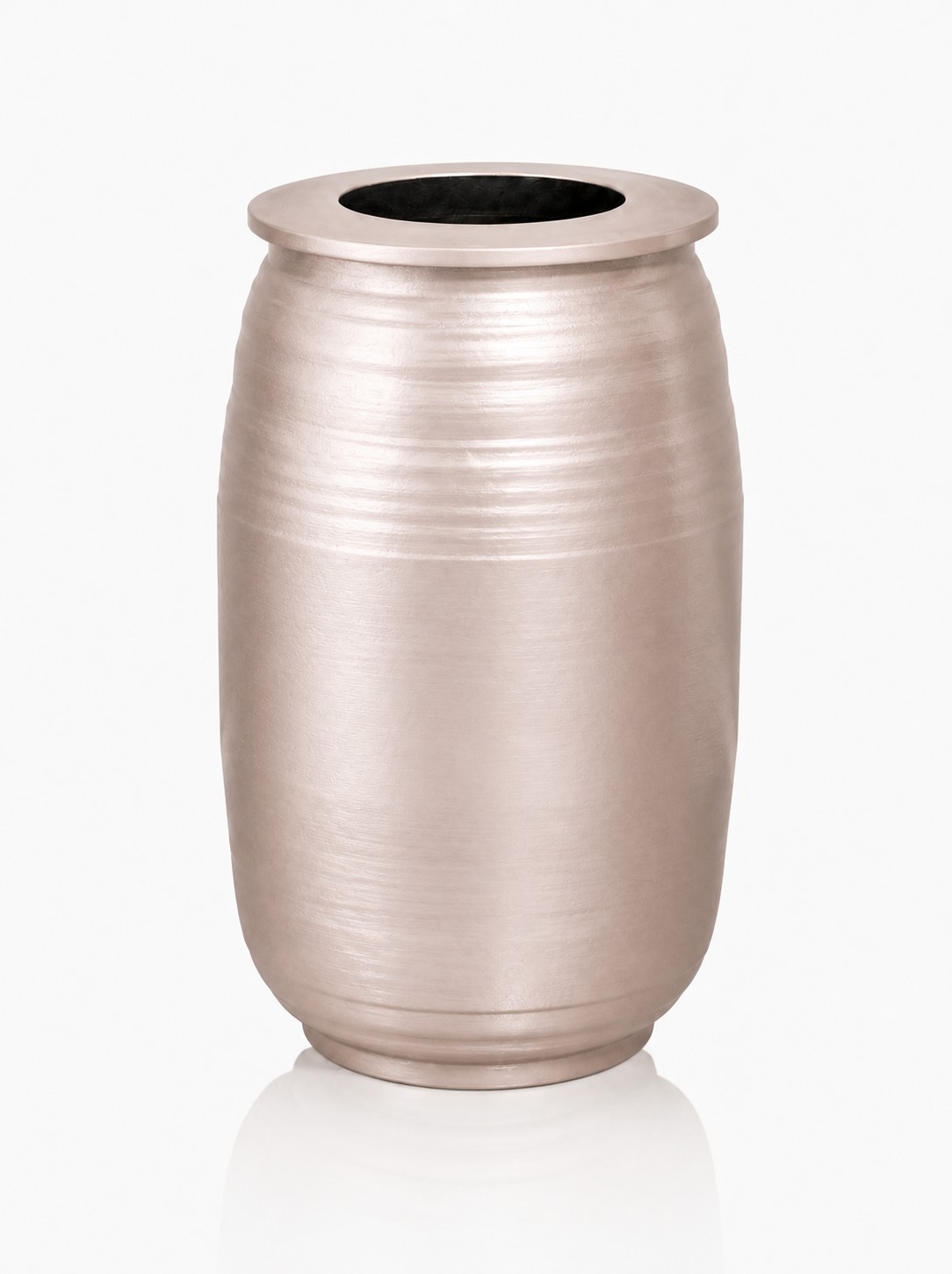 Bulb Lip Vase