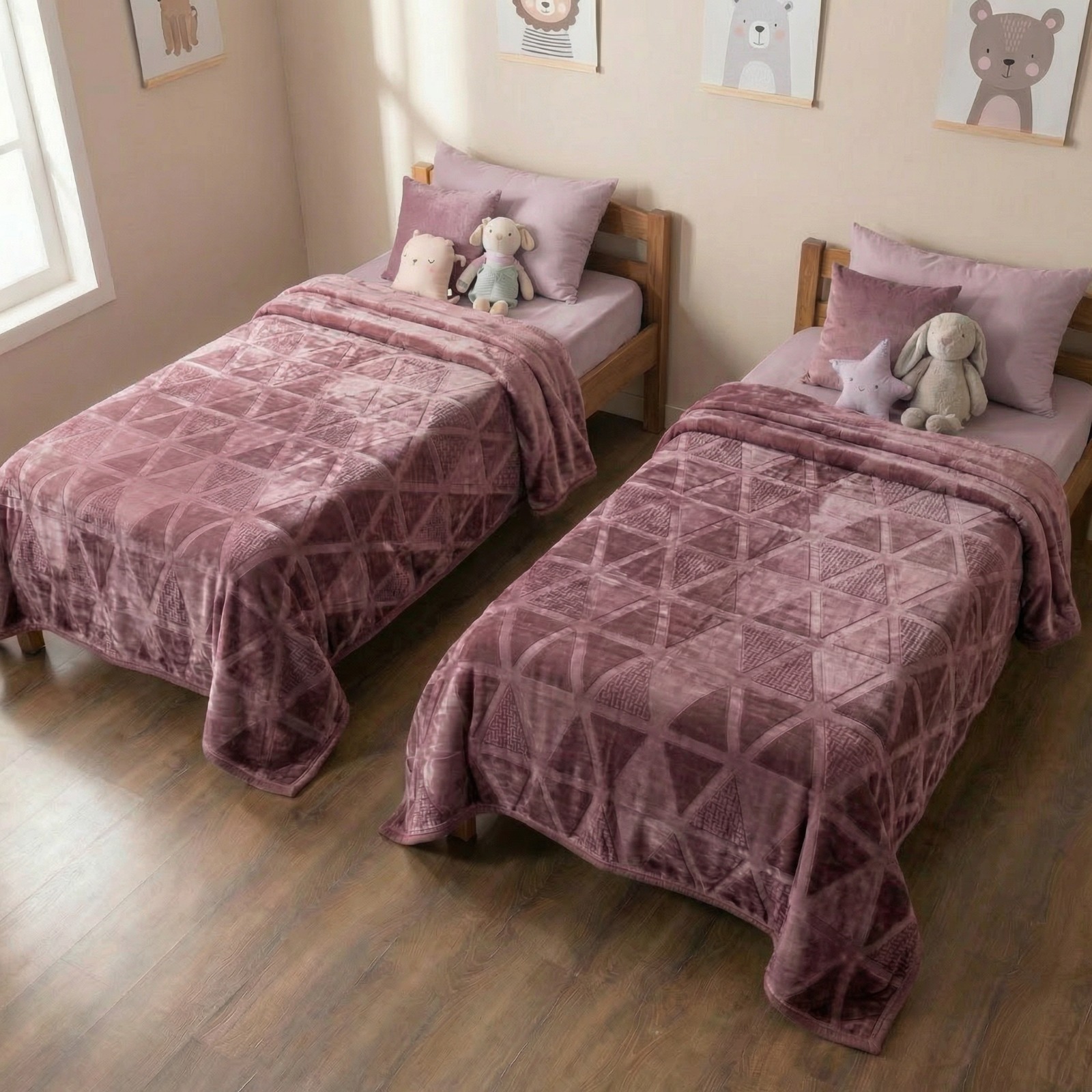 بطانية شتوية بنقشة مثلثات