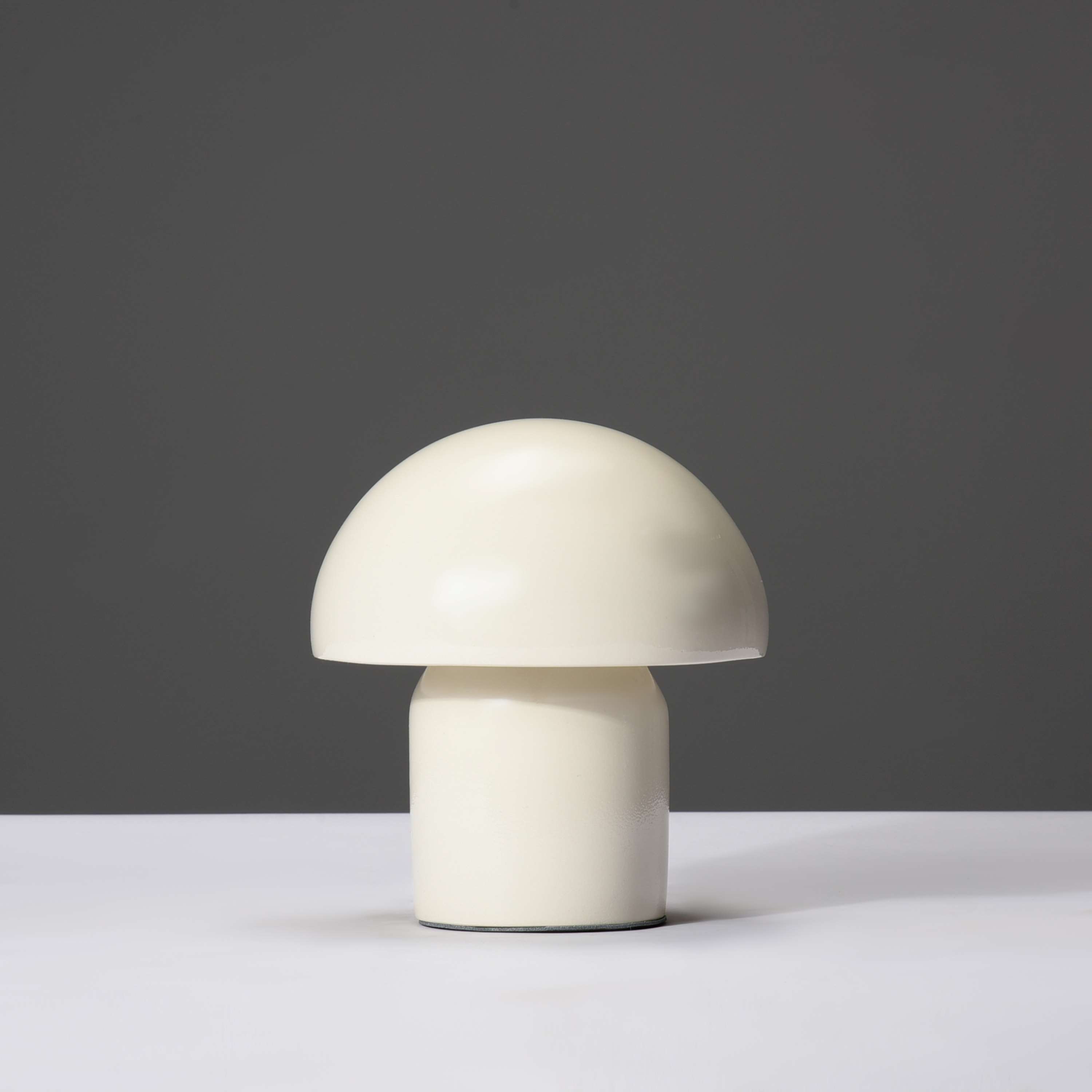 مصباح جانبي ترافل