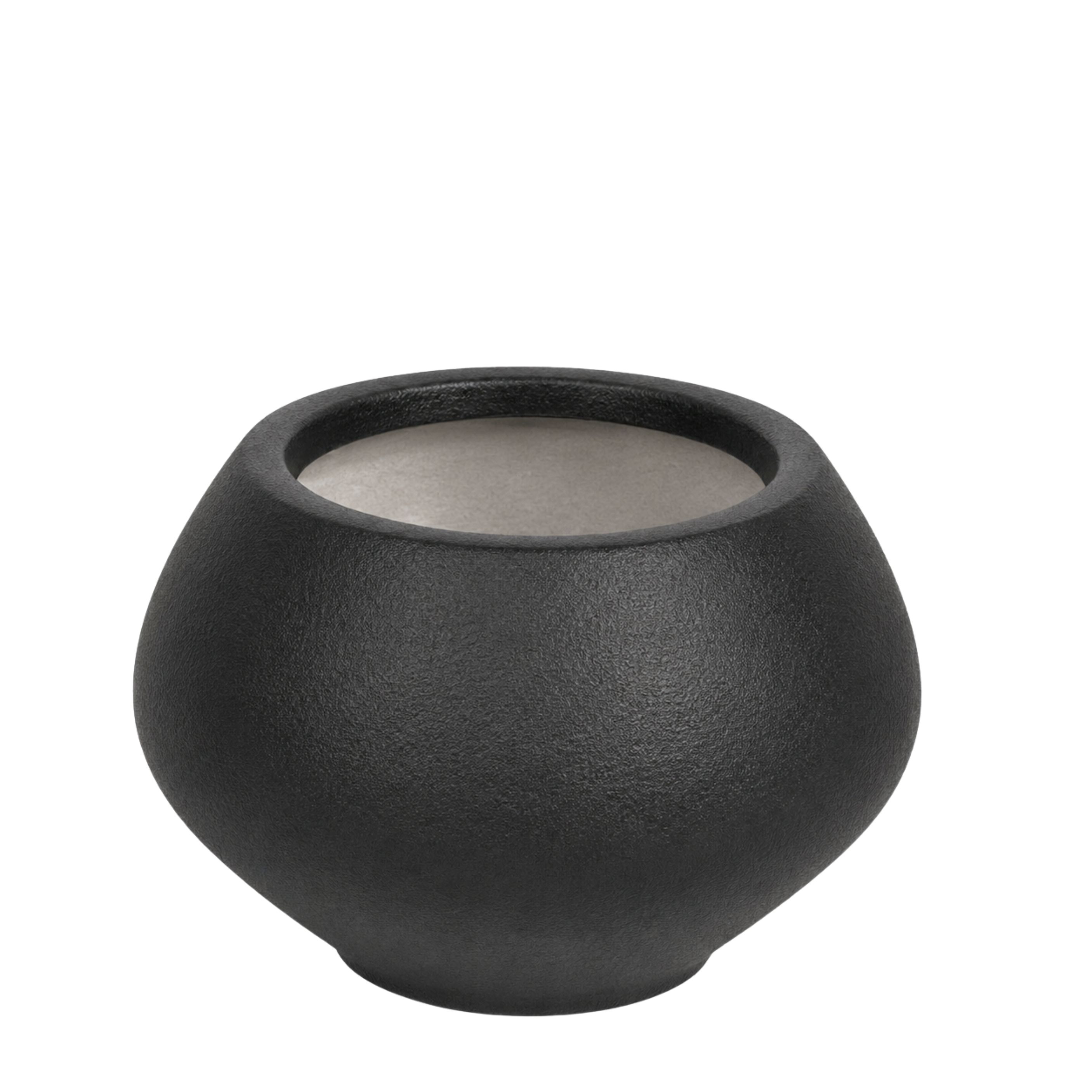 Kora Fiberglass Planter