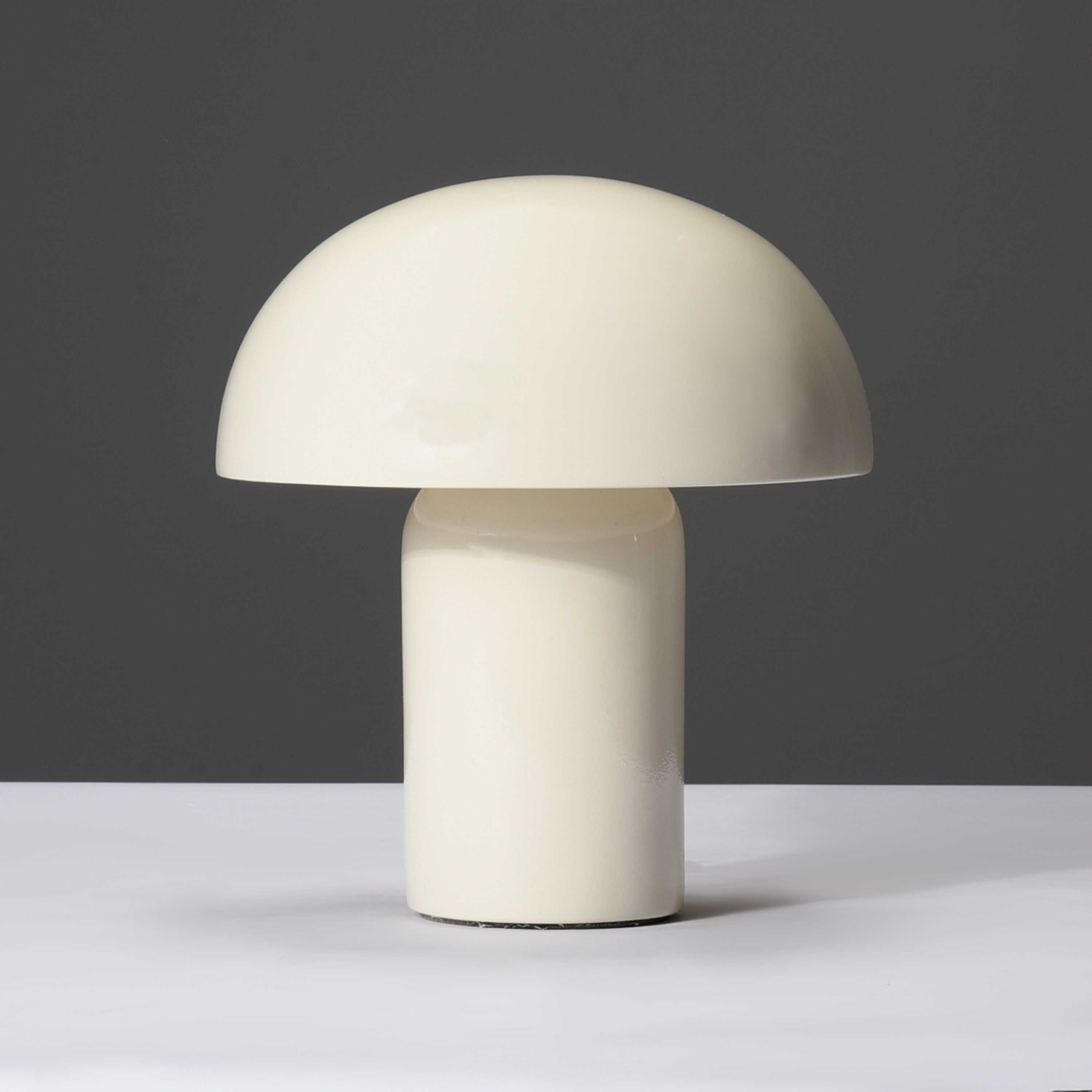 مصباح جانبي ترافل