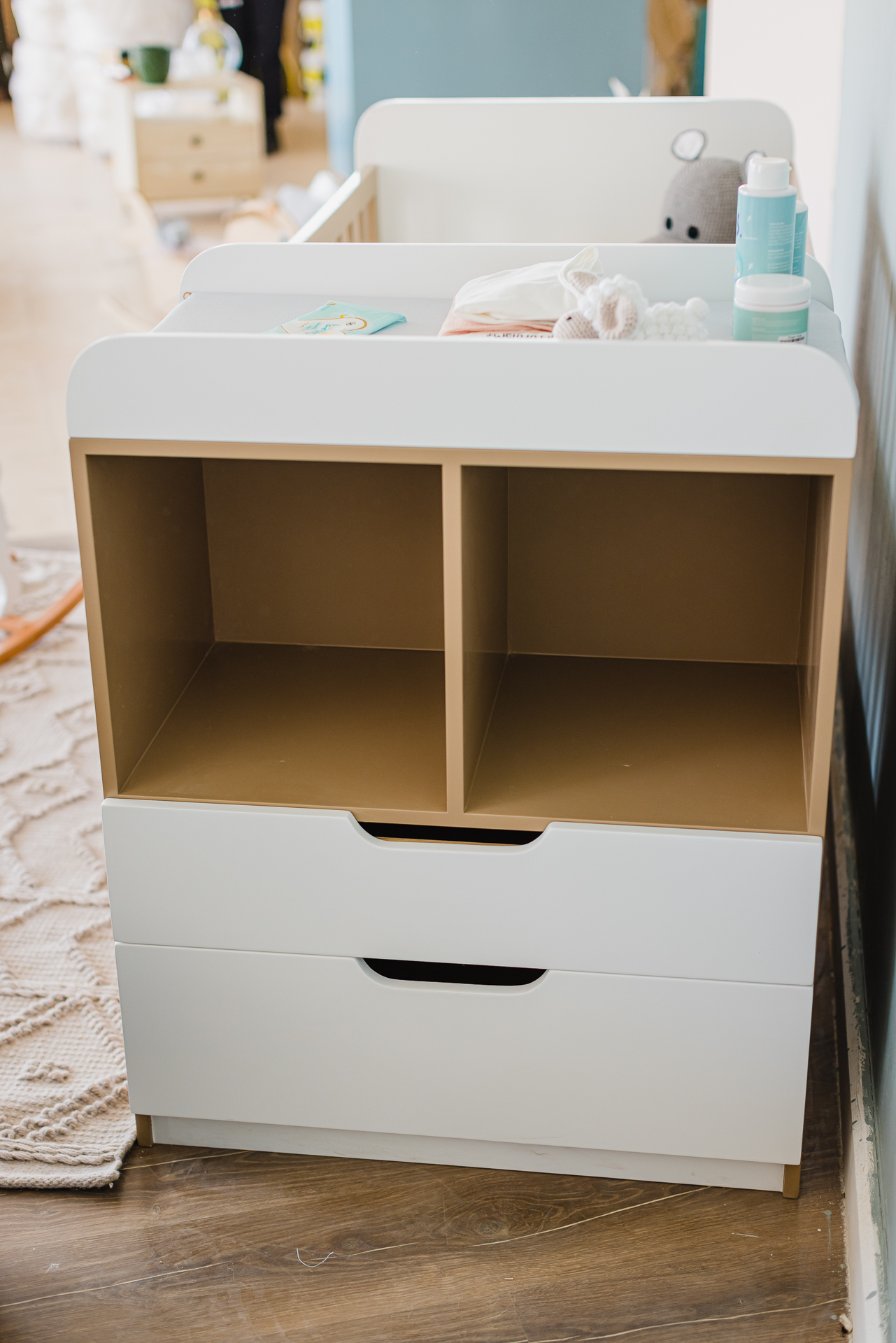 Almond Crib with Attached Changing Table 9