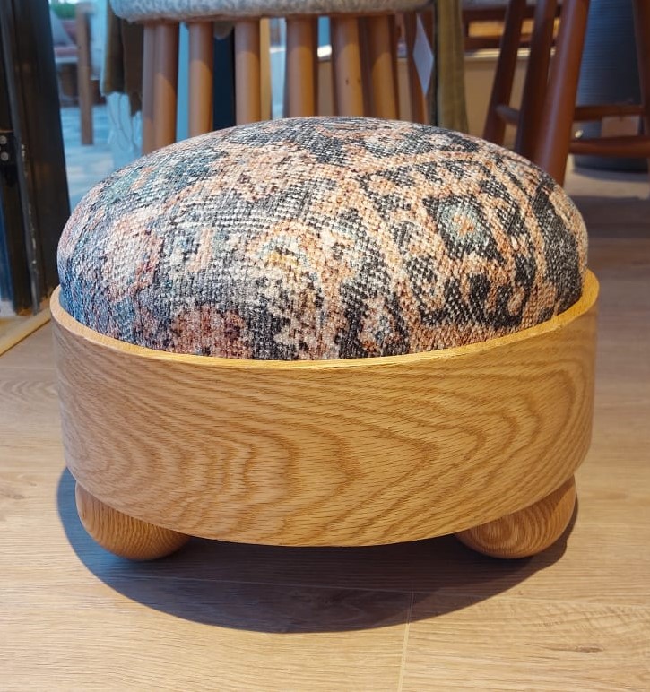 Bonbona Pouffe with Vintage pattern 1