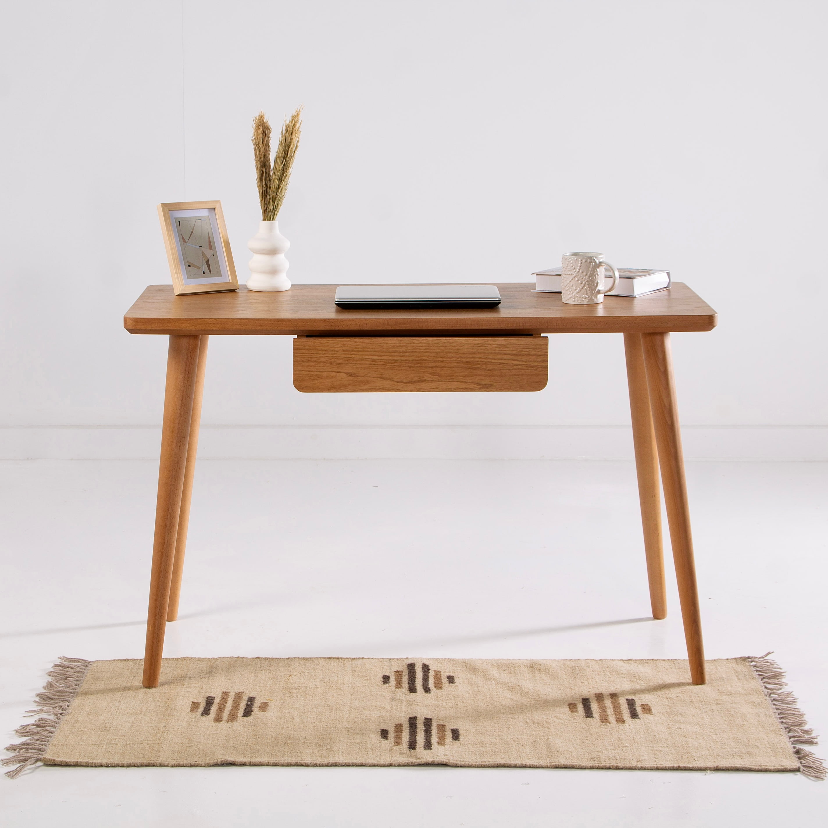 Nova Desk 0