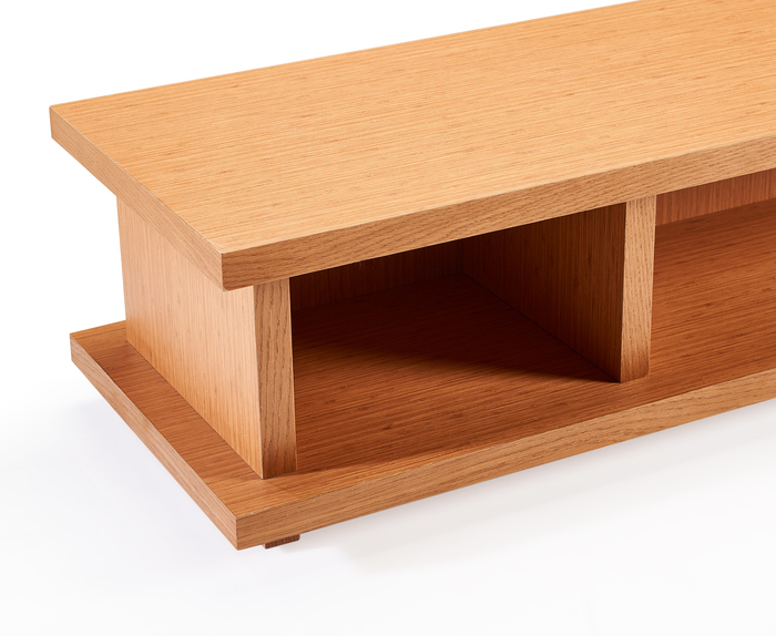 Play Natural Oak Veneer TV Unit - Sleek & Compact Design 2