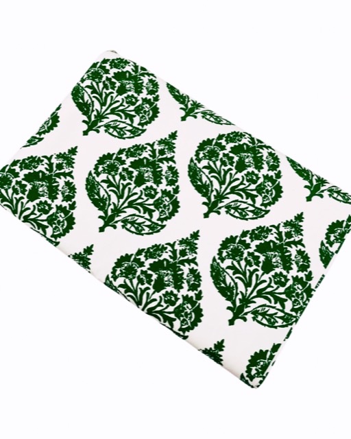 Elbharamelk in Table cloth  0