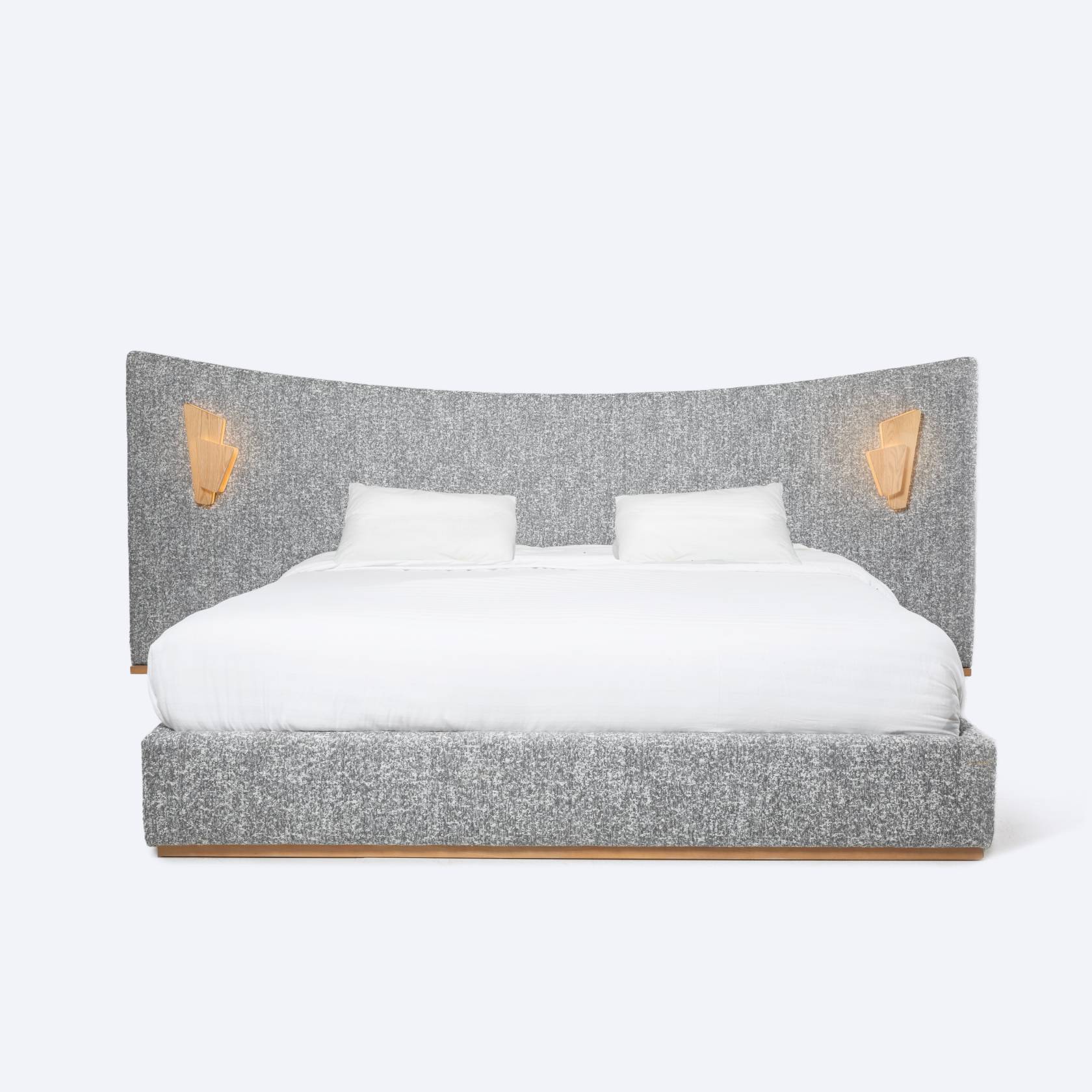 Cleo Bed With Curved Headboard and Appliques 0