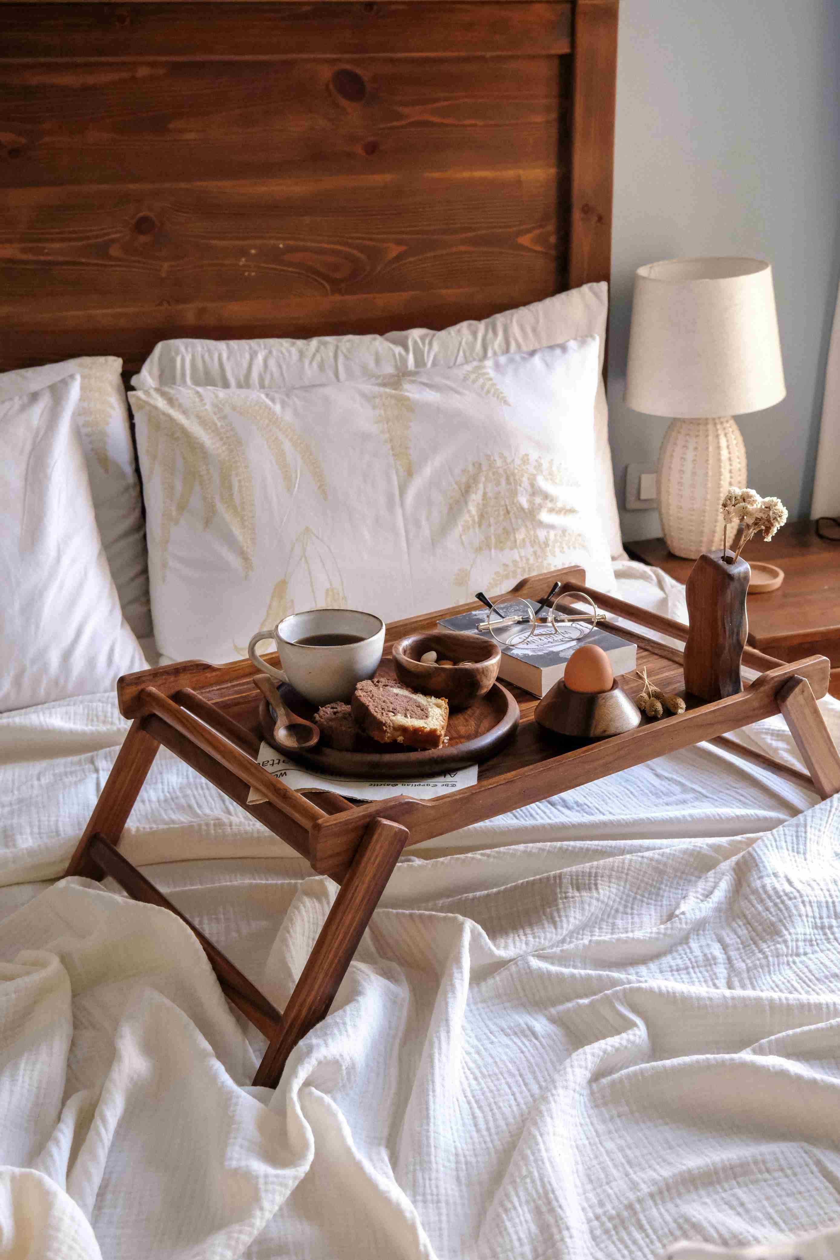 Bed tray 0