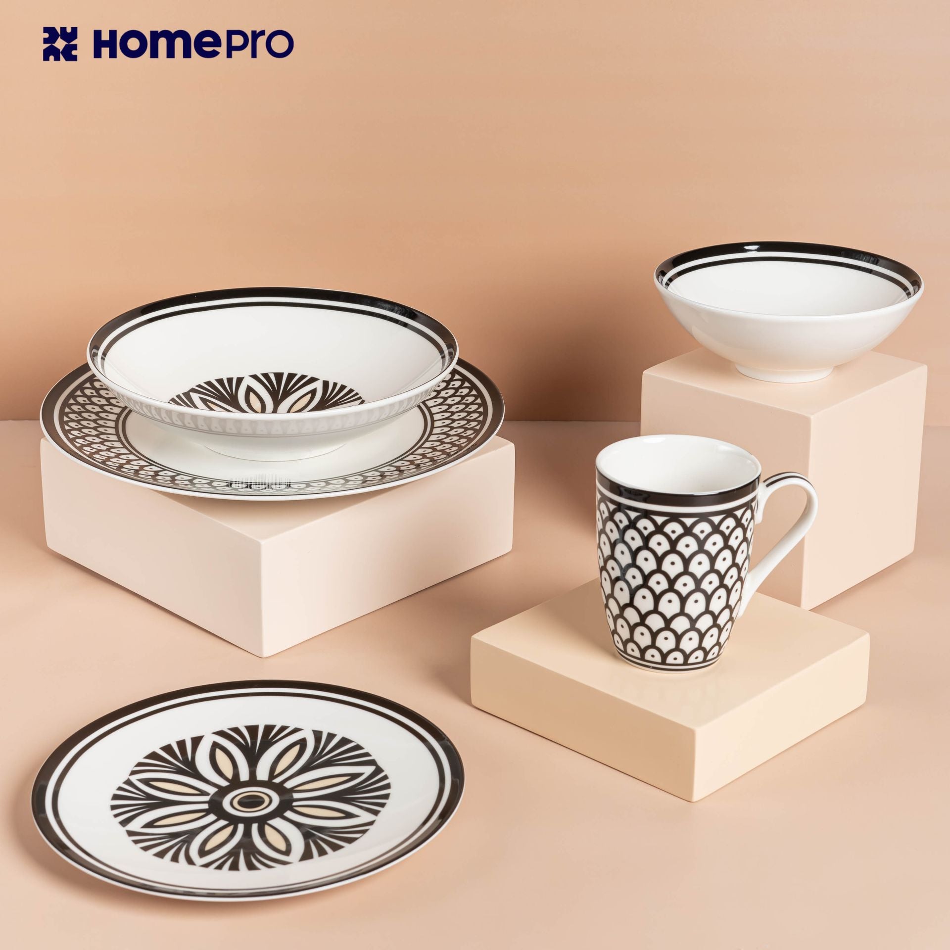 Artistic Charm Dinner Set 0