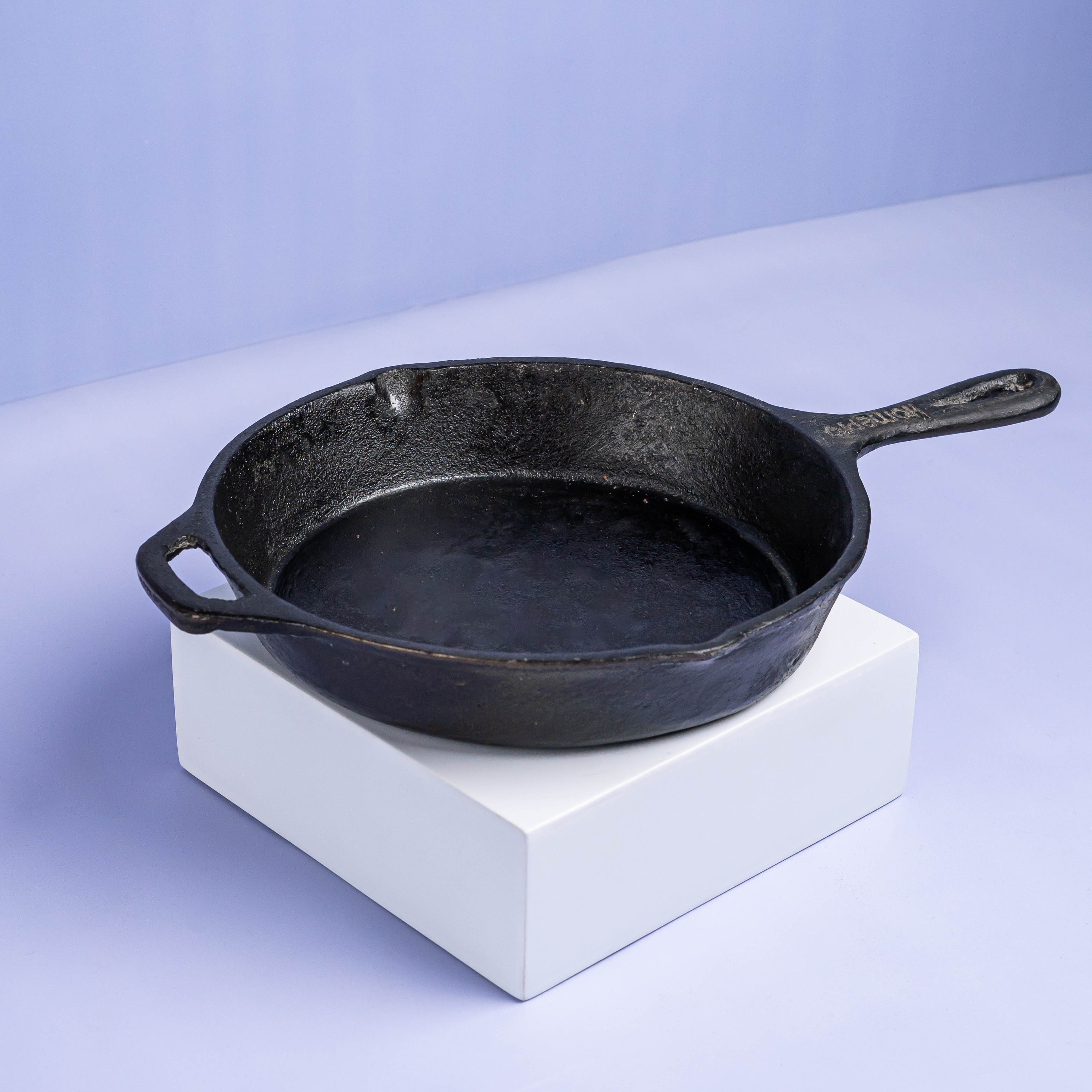 cast-iron-pan 30 cm 0