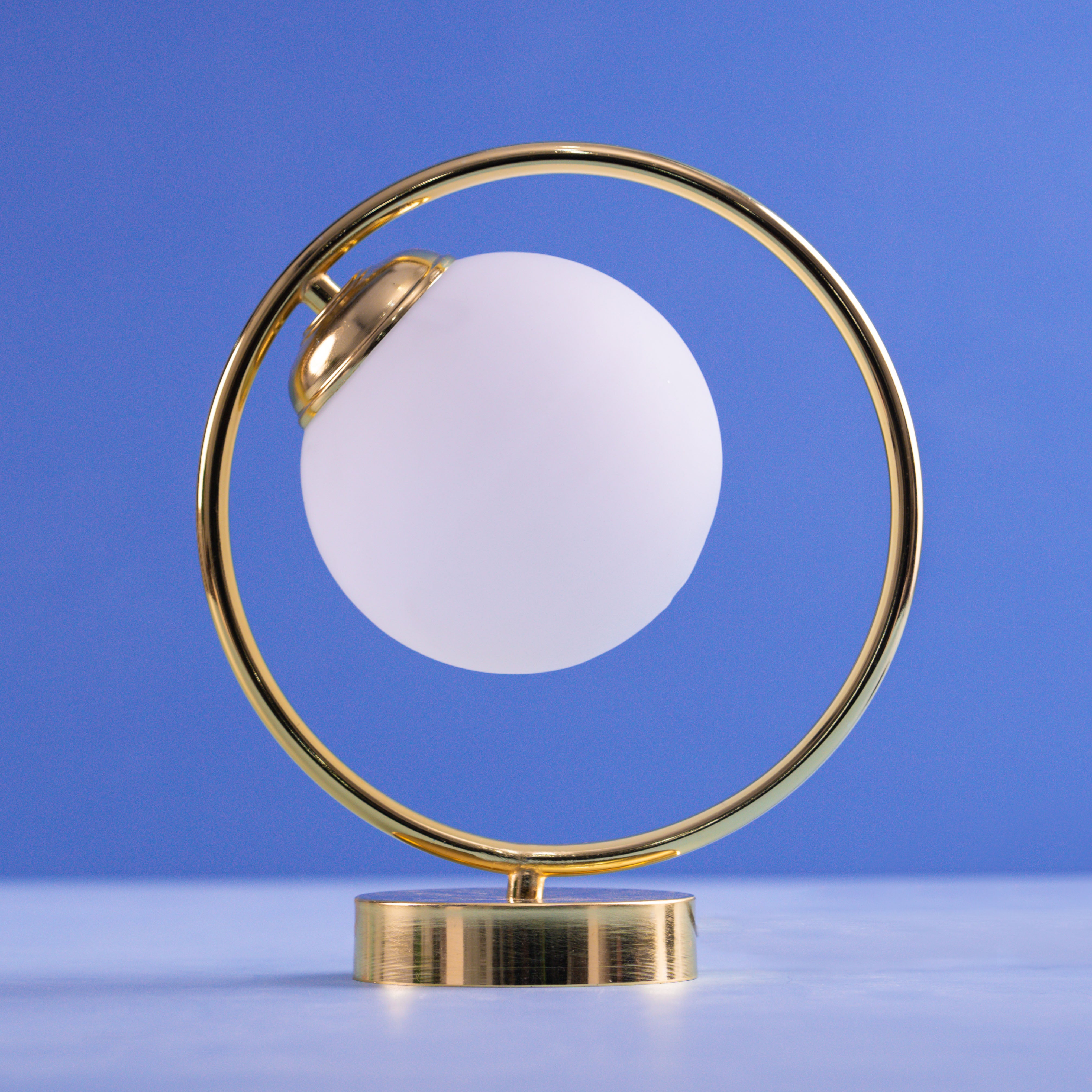 Golden Eclipse Lamp 0