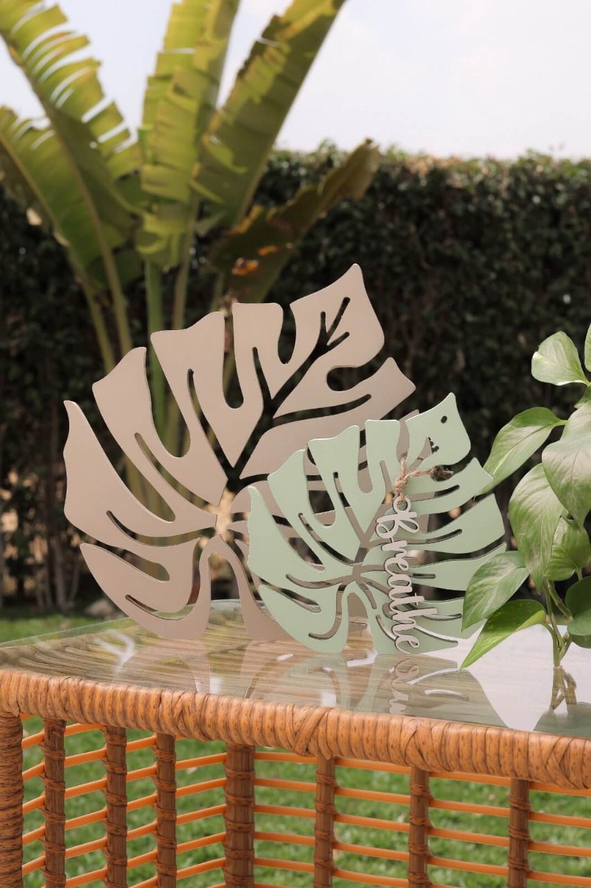 Carved Leaf Haven Set – Nature-Inspired Wooden Decor 0