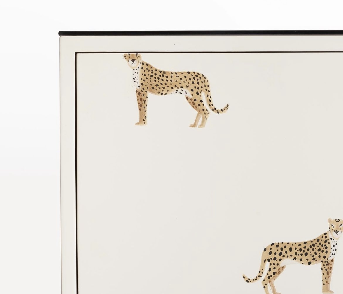 Cheetah Two Door Sideboard - Oak With Gold Trims 4